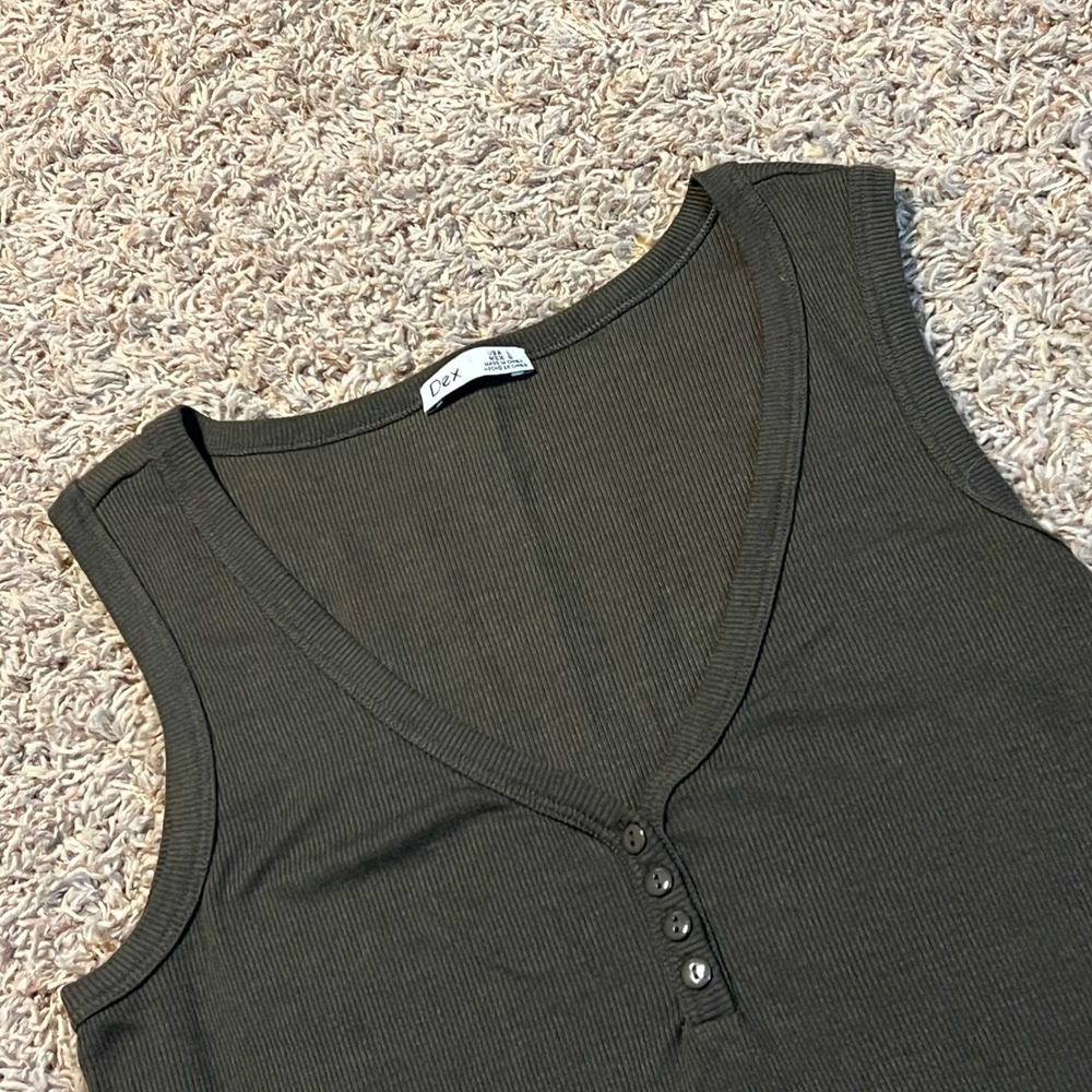 Dex Olive Green Ribbed Henley Tank Top V-Neck Sleeveless Button Front Large